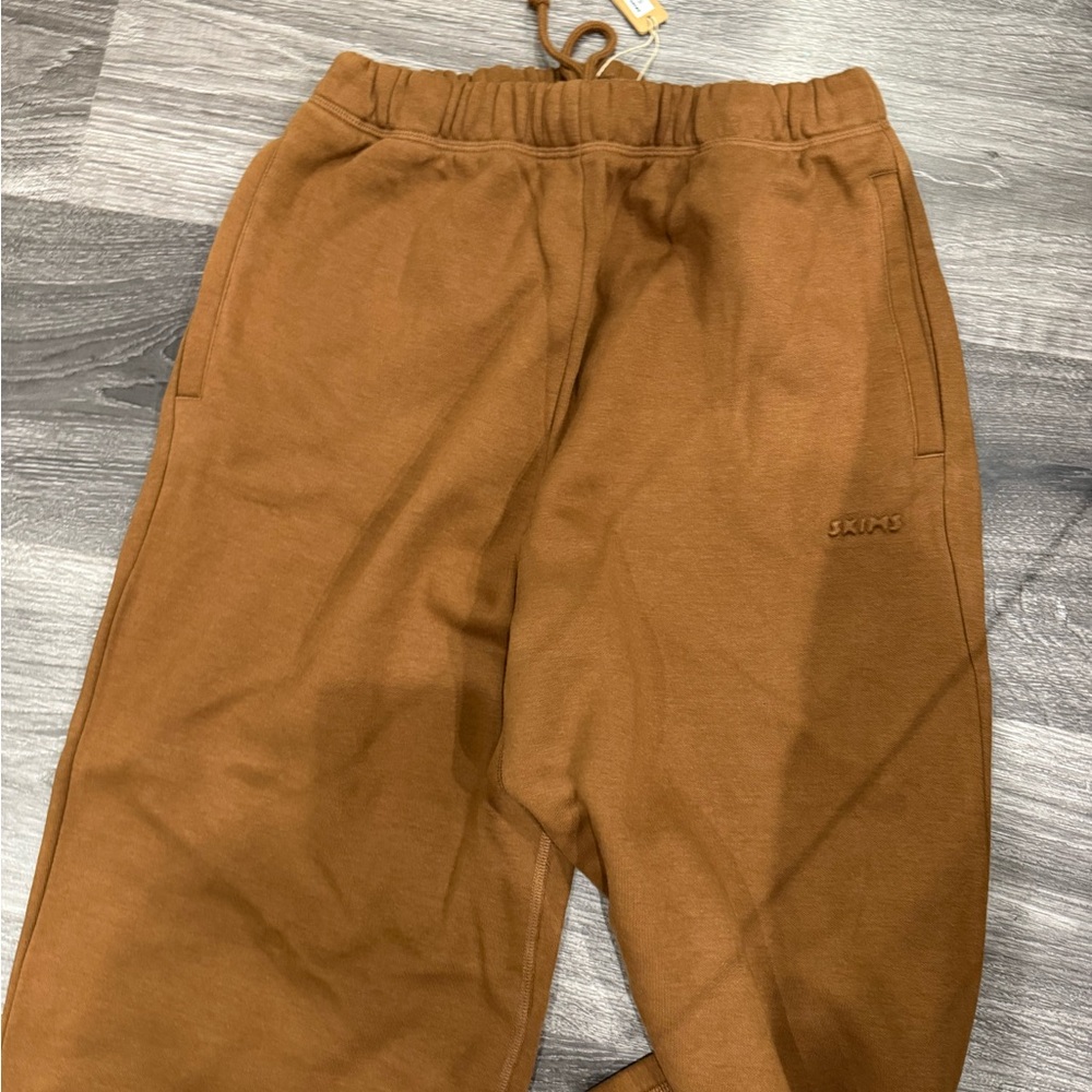 SKIMS bison Lounge Pants